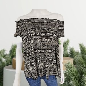 Mossimo Supply Off The Shoulder Abstract Print Top Size XL